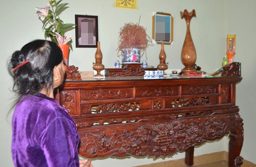 vu chau be bi xam hai o hai duong tam su buon cua ba ngoai 4.jpg