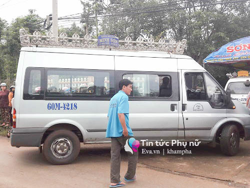 1477386673-anh1.jpg