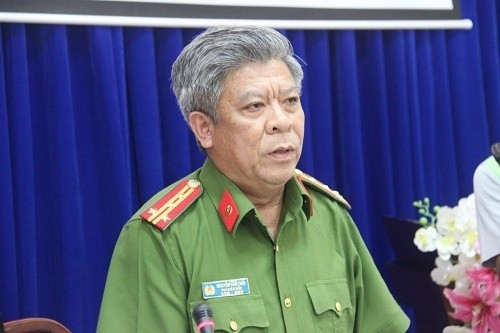 1477472676-anh1.jpg