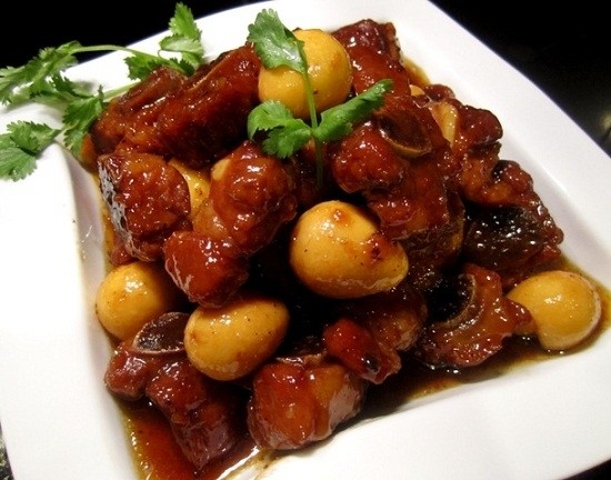 thit kho tau