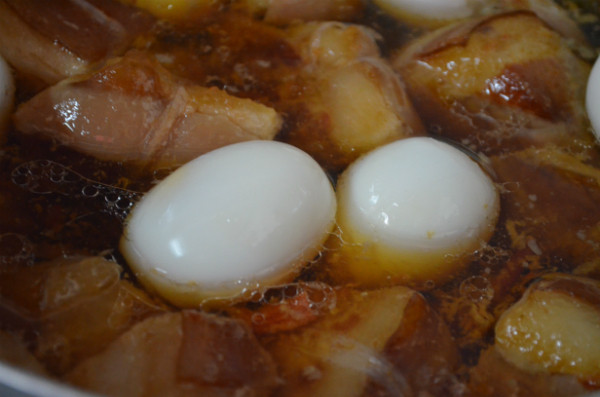 thit kho nuoc dua 3