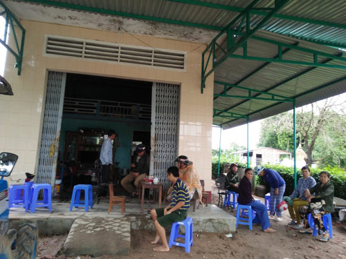 dung-chai-luoi-do-dau-nhot-xuong-vuc-tim-hoc-sinh-nghi-lu-cuon-3.jpg
