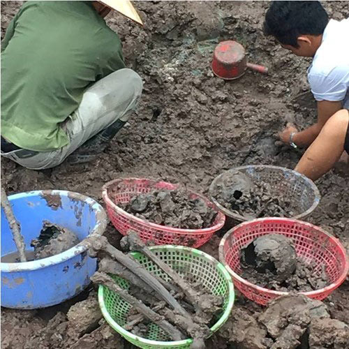 tin moi nhat vu hai cot chon trom o thai binh haicot1.jpg