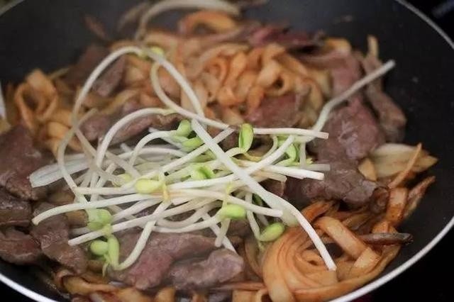 pho xao bo 4