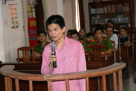 bi-nguoi-tinh-bo-vac-dao-di-chem-nguoi-xui-chia-tay-3.jpg