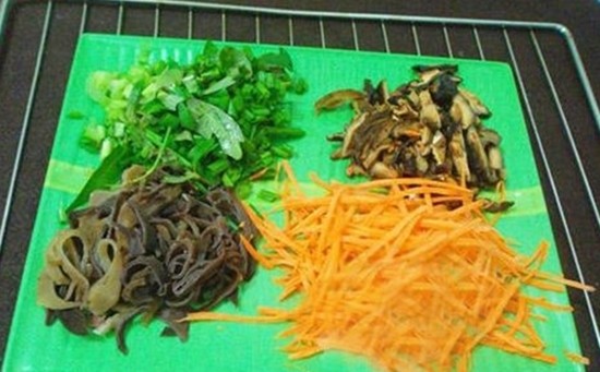 long ga xao mien 3