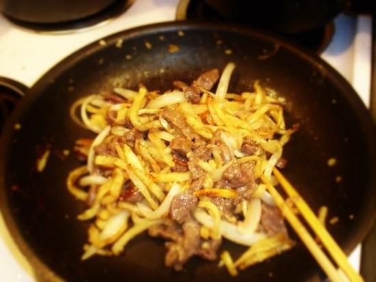 khoai-tay-xao-thit-bo8