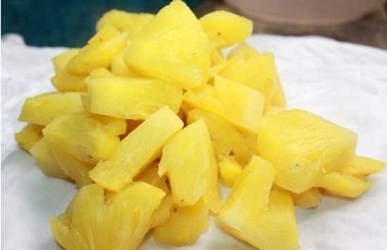 gan-heo-xao-chua-ngot-2