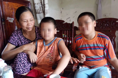 me chong vi tha cua nguoi dan ba luc dien giet chong 2.jpg