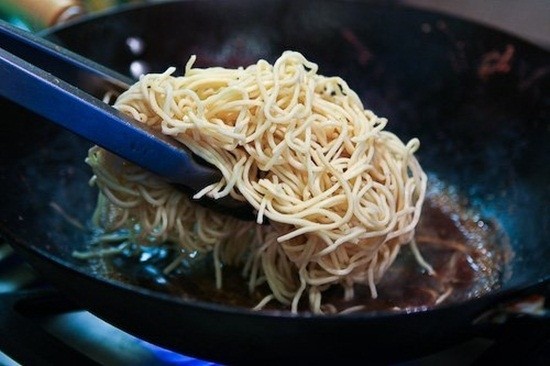 mi xao thit bo rau cai 7