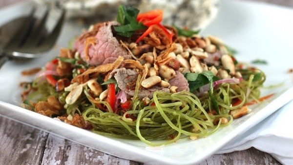 nom-rau-muong-thit-bo