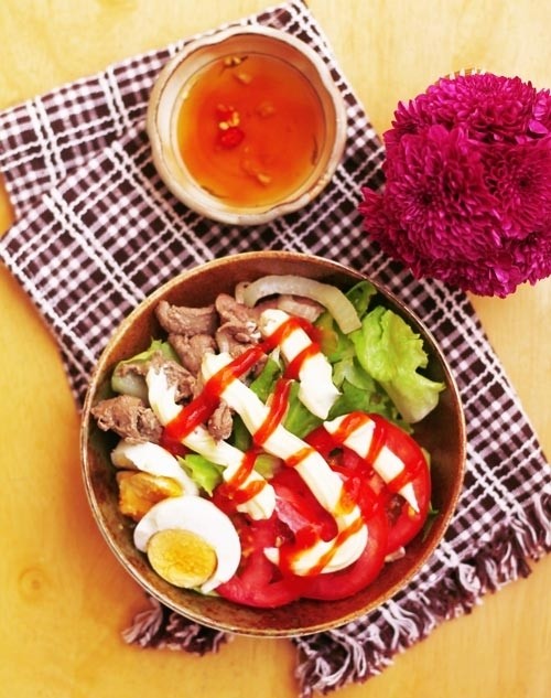 salad tron thit bo