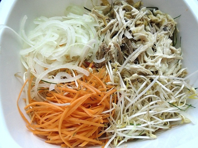goi hoa chuoi thit ga 1