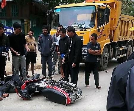 tai nan giao thong trong thuong truoc ngay cuoi 5.jpg