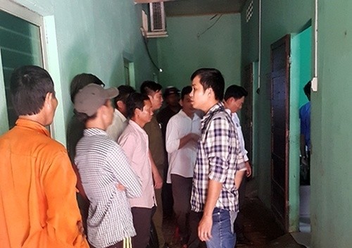 ong-lao-77-tuoi-tu-vong-khi-vao-nha-nghi-may-mua-cung-bo-nhi-1.jpg