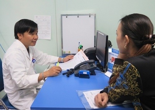 1480328472 bac si.jpg