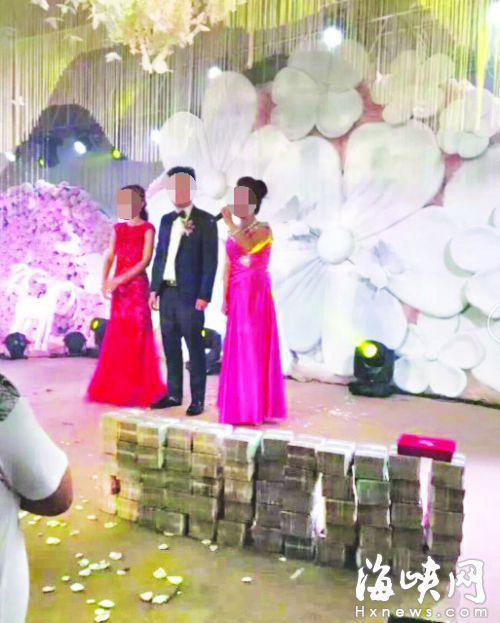 nha trai mang han 20 ty tien mat len le duong tang co dau trong le cuoi 1.jpg