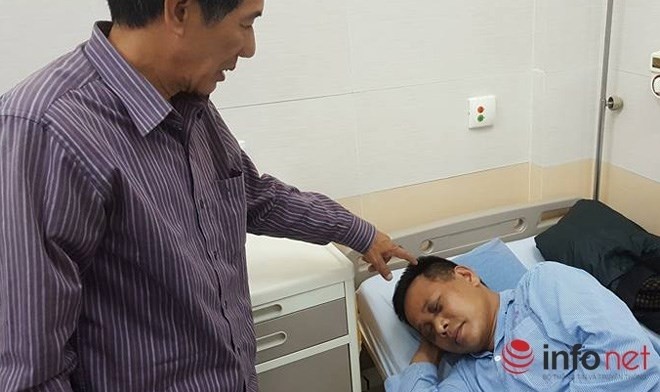 ngoi uong ca phe voi ban gai nguoi dan ong bi danh chan thuong so nao 3.jpg