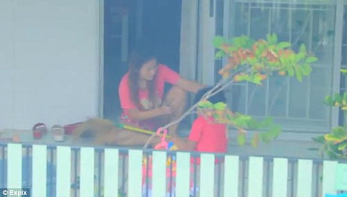 me giat toc dung dao doa cat luoi con chi vi con it noi 4.jpg