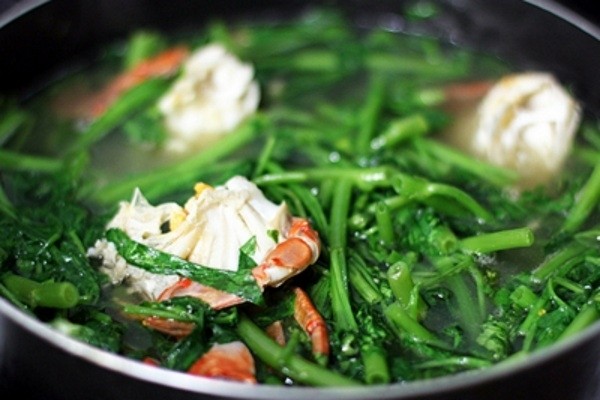 ba bau an rau muong tot khong
