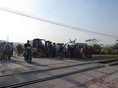nhin nhung vu tai nan tau hoa thuong tam nay ban phai canh giac hon 2.jpg