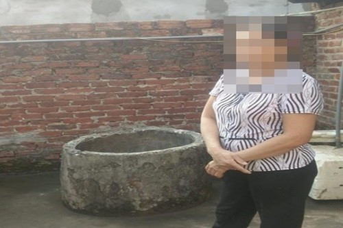 nghi van ba cu gan 70 tuoi tu vong duoi gieng bat thuong 2.jpg