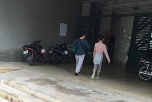 su that vu me nhot con gai khong cho di hoc tuan toi chuyen giai cuu se the nao 9.jpg